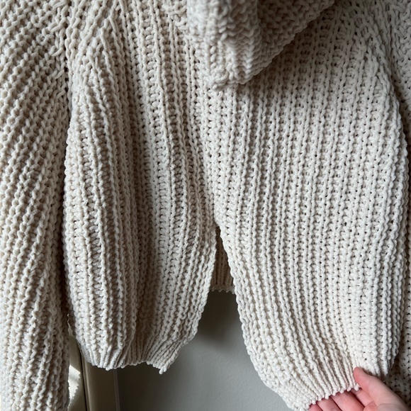 POL Women’s Chunky Knit Cropped Hoodie - Picture 4 of 4